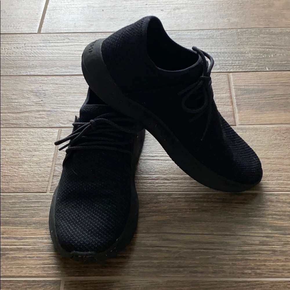 Men’s running shoes